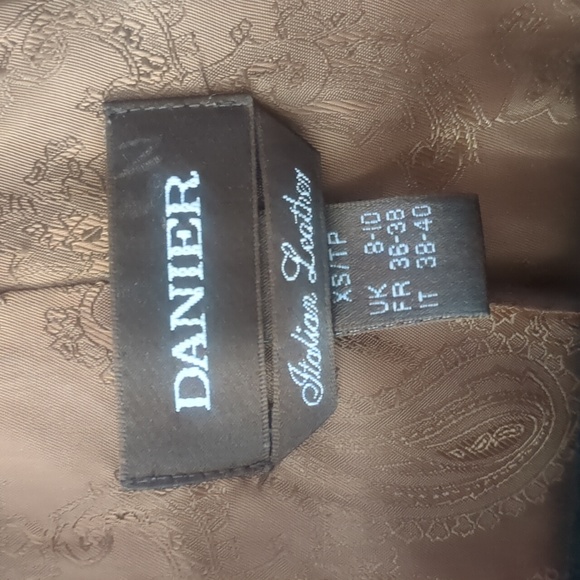 Caramel leather jacket - Picture 5 of 7